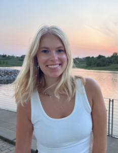 Headshot of Elise Beckman